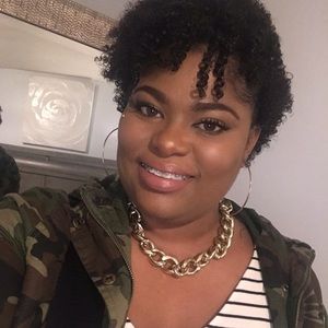 Meet your Posher, Kimberly